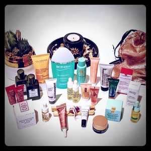 Luxury Skincare Bundle 23 items + Surprise item